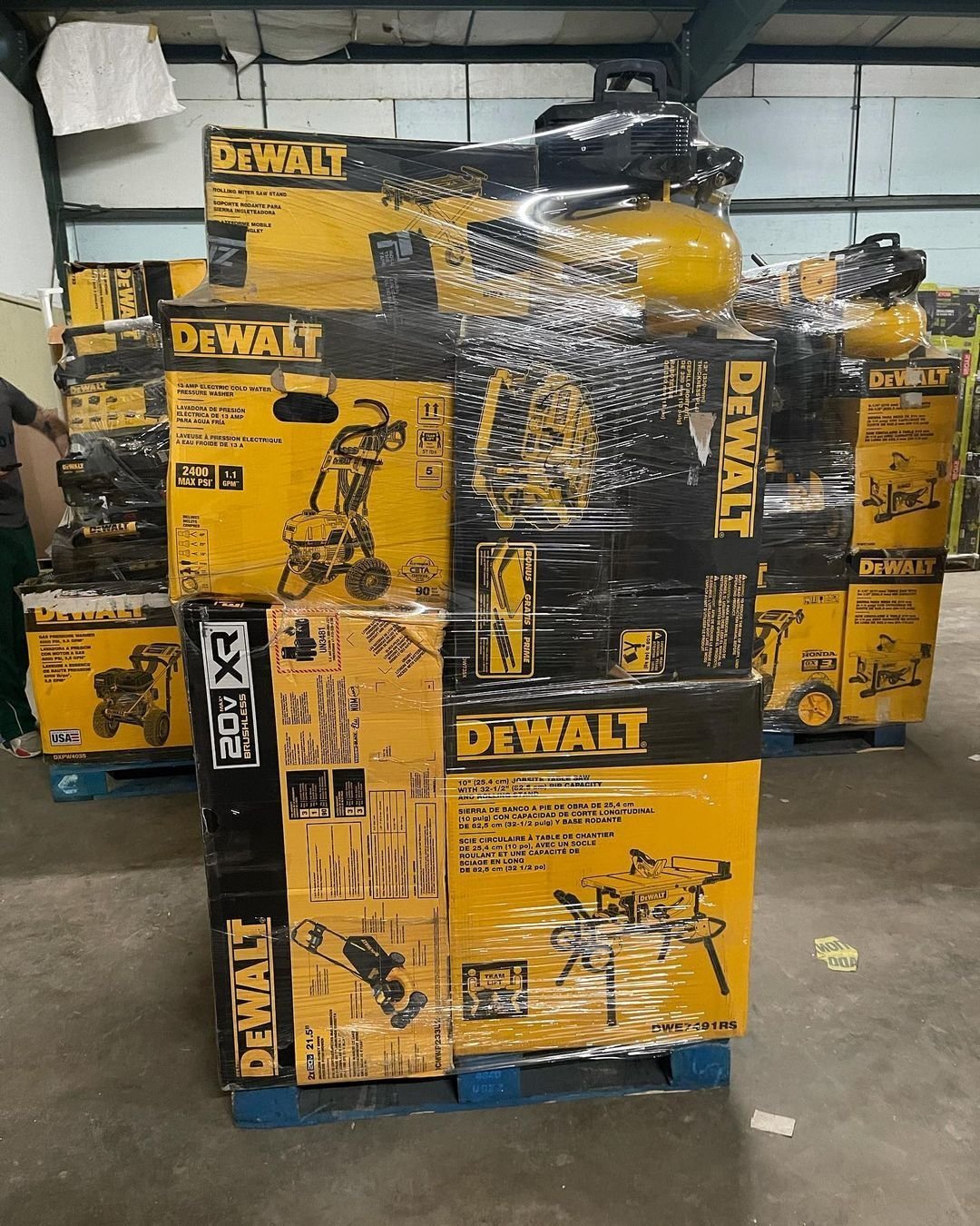 Buy Dewalt tool pallets Online in UK